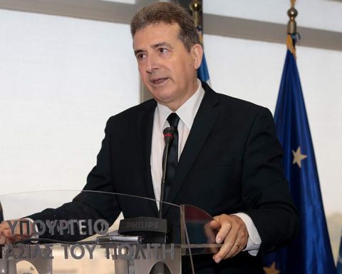 Daily Post:Μ.Χρυσοχοΐδης:Σε επιφυλακή ο κρατικός μηχανισμός όλο το σαββατοκύριακο